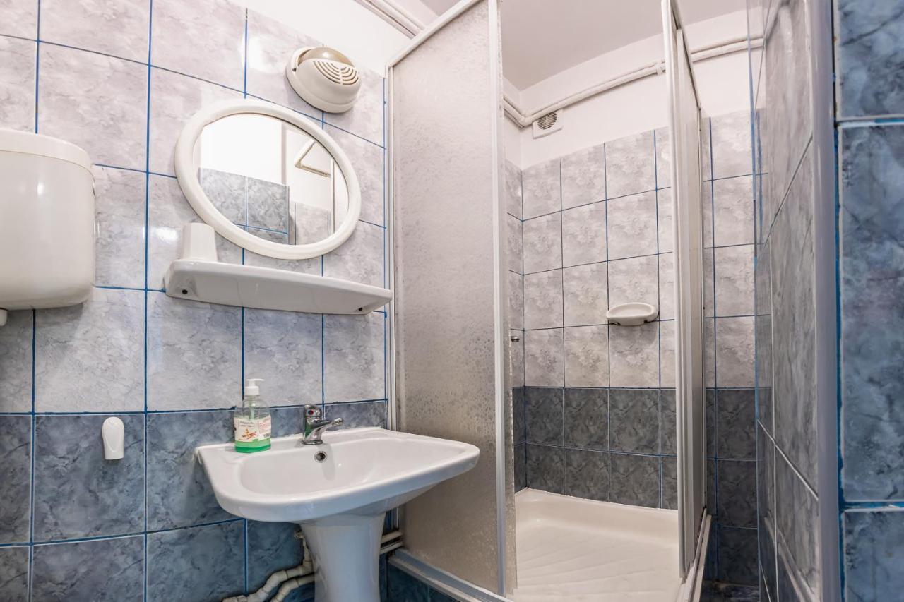 Motel Dasiana Târgu Jiu Exteriör bild