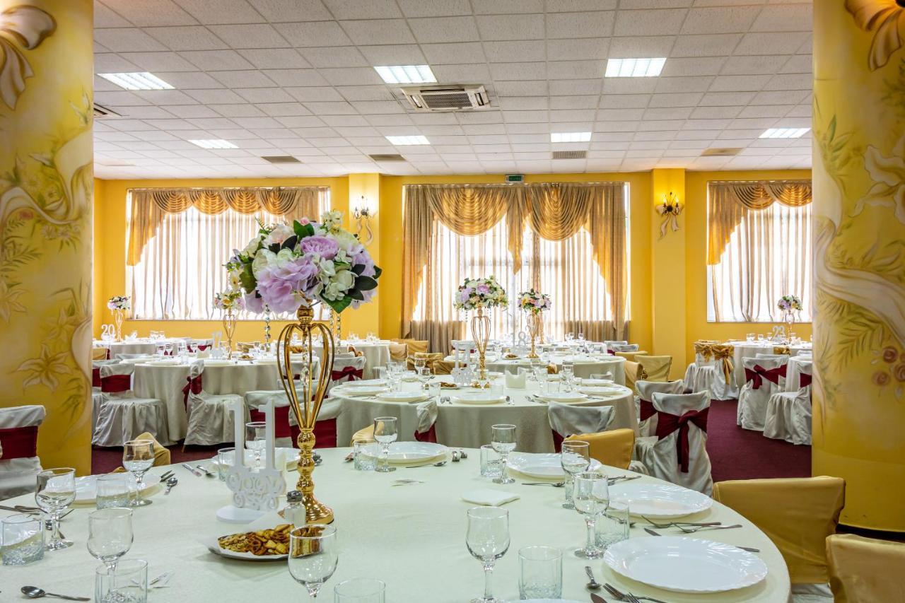 Motel Dasiana Târgu Jiu Exteriör bild