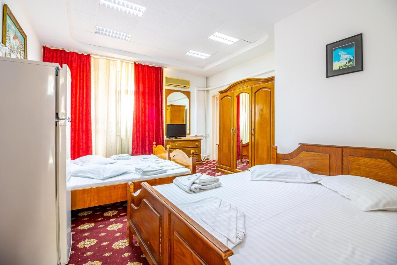 Motel Dasiana Târgu Jiu Exteriör bild