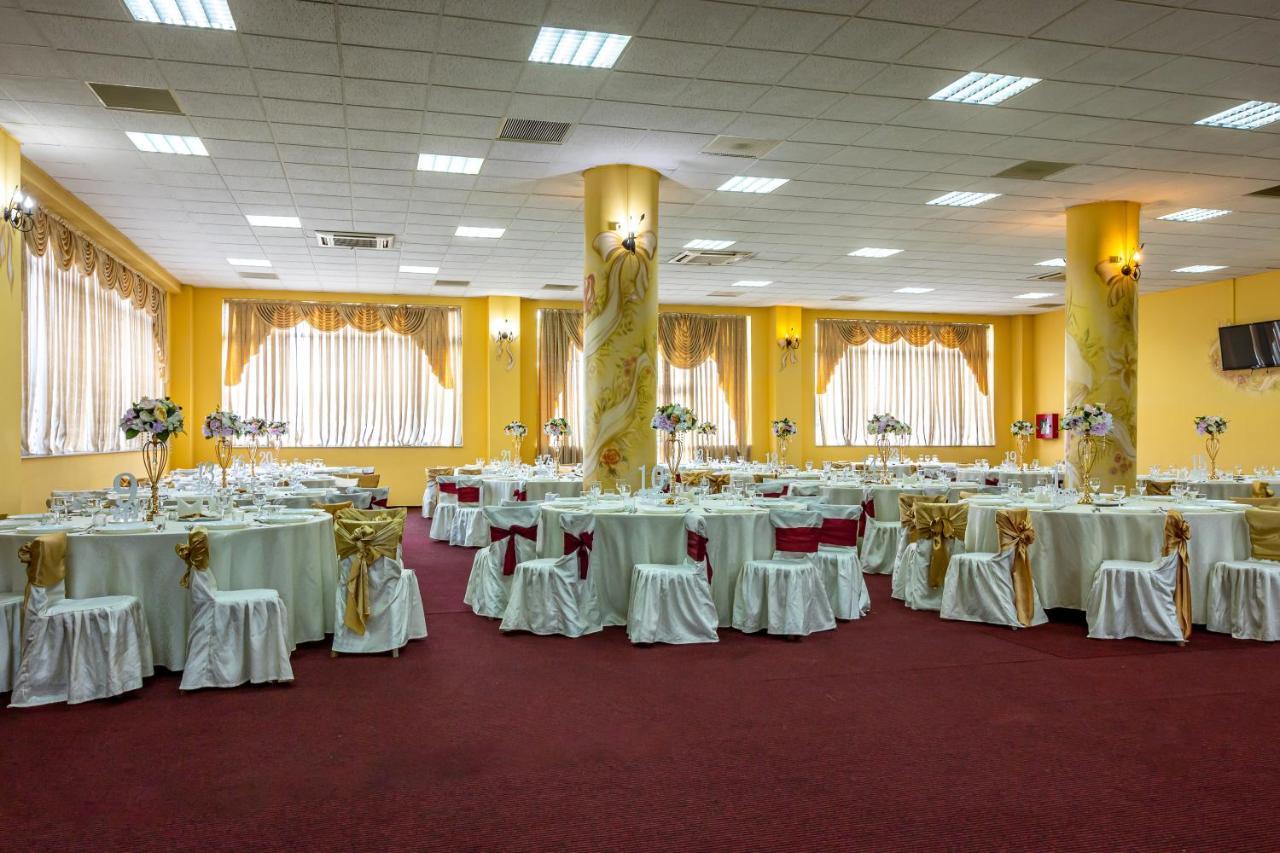 Motel Dasiana Târgu Jiu Exteriör bild