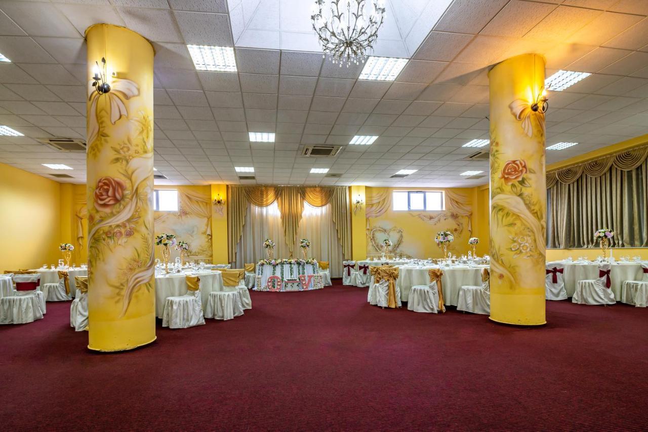 Motel Dasiana Târgu Jiu Exteriör bild