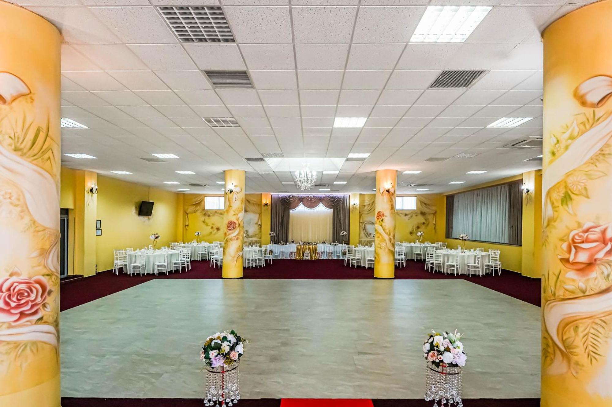 Motel Dasiana Târgu Jiu Exteriör bild